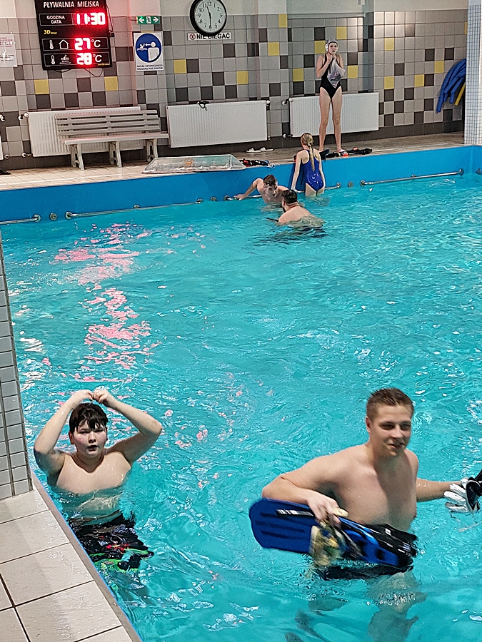 Hokej pod wodą Walenie Siemianowice Śląskie Trening 14 XII 2024